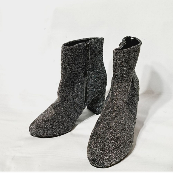 Set - Picture 6 of 8